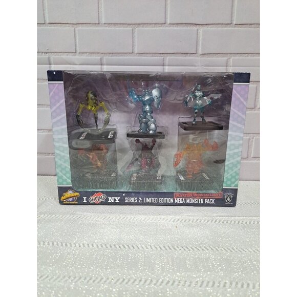 Privateer Monsterpocalypse I Chomp NY Series 2 Limited Edition Mega Monster Pack - Picture 1 of 11